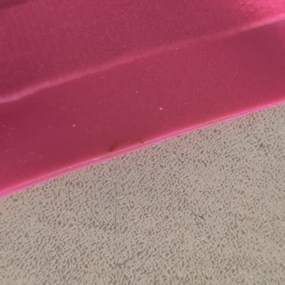 Fuchsia latex belt - Picture 4 of 4